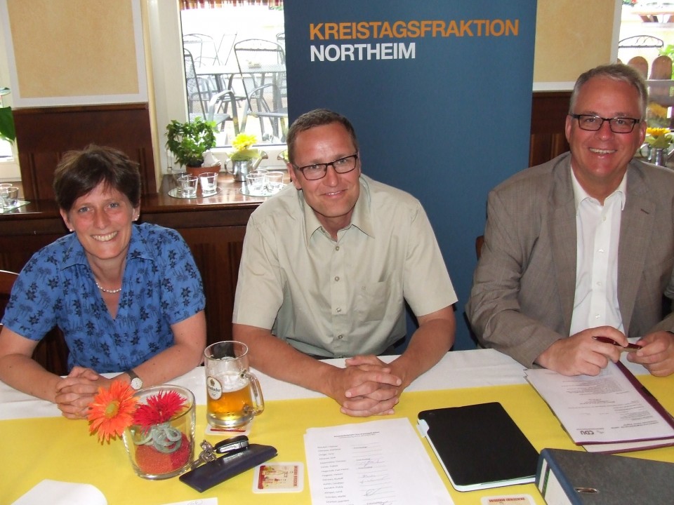 Heike Müller otte mit MdB Dr. Kühne und Fraktionschef Heiner Hegeler